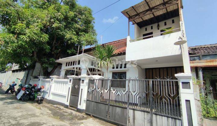 Rumah Mewah Solo Kota Dekat Manahan Semi Furnish Harga BU