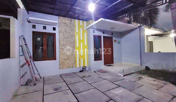 Rumah Solo Kota Disewakan Full Furnish 2 Lantai 2