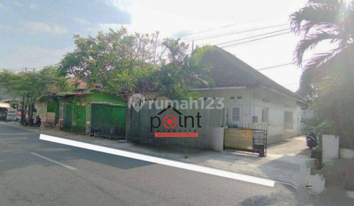 Rumah Tanah Luas Dekat Stadion Manahan Strategis 1