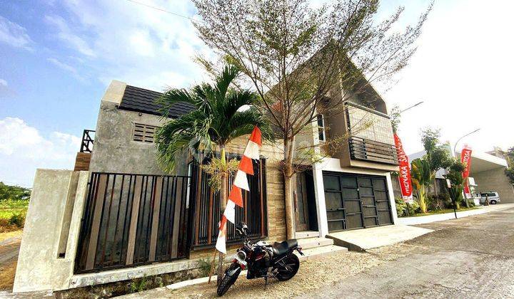 Rumah Solo Baru Full Furnish 1.5 Lantai View Sawah 2