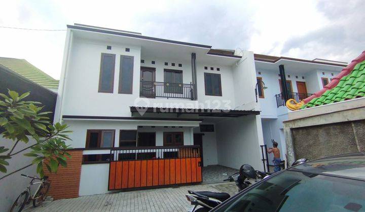 Rumah Murah 2 Lantai Di Kartasura Siap Huni  2