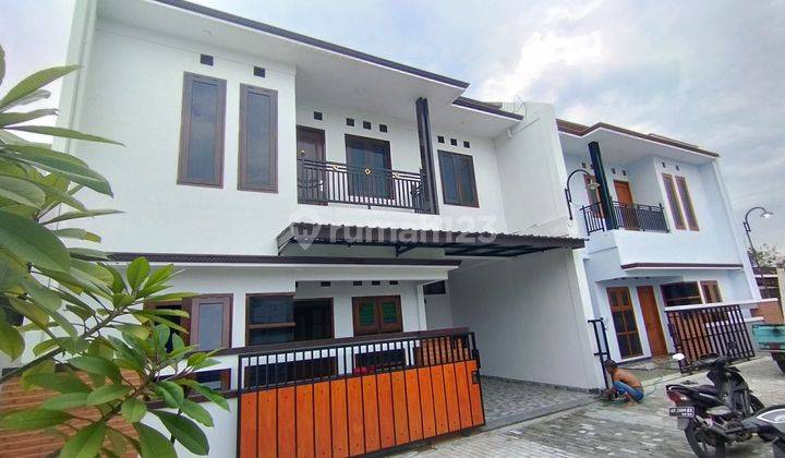 Rumah Murah 2 Lantai Di Kartasura Siap Huni  1