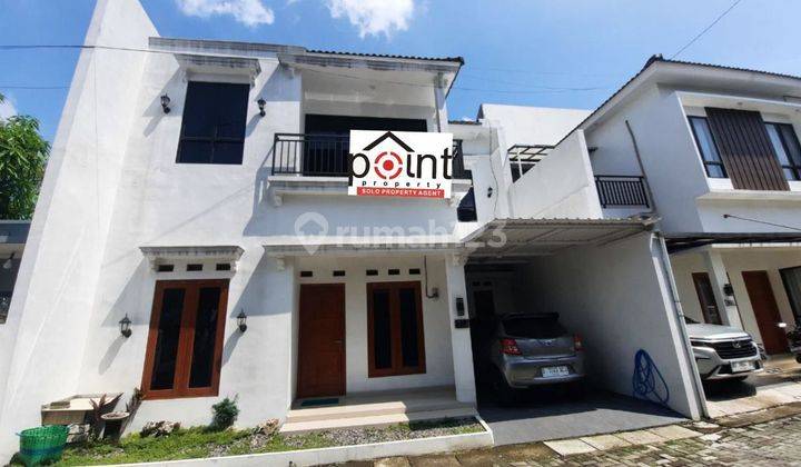 Rumah Cluster 2 Lantai Dekat Lor In Hotel Solo 1