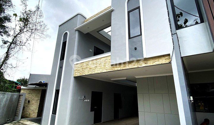New 2-Story Boarding House Under Construction Near UNS Campus and Hospital New 2-Story Boarding House Under Construction Near UNS Campus and Hospital
