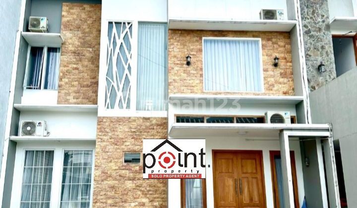 Rumah Di Solo Baru 2 Lantai Dalam Cluster One Gate Rumah Di Solo Baru 2 Lantai Dalam Cluster One Gate