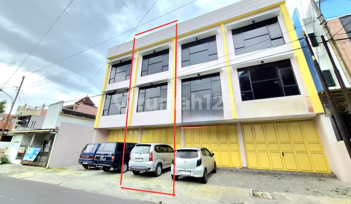 Ruko Siap Pakai 3 Lantai Tengah Kota Strategis