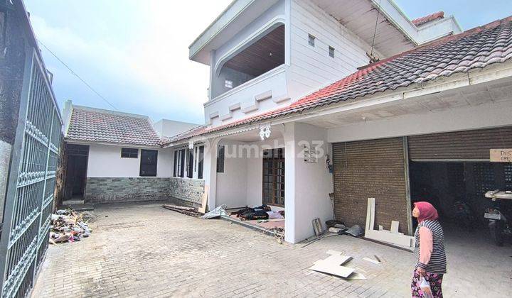 Rumah Kantor Luas Siap Pakai Carport Longgar Strategis Laweyan Solo 2