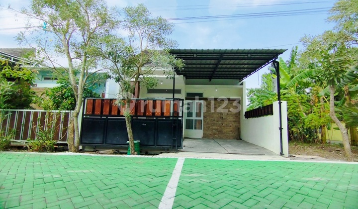 Cluster House for Rent Near Al Azhar Solo Baru, Ready to Occupy