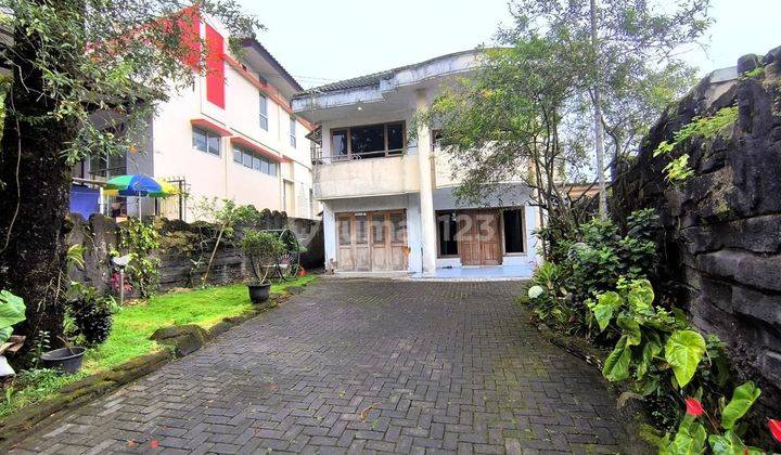 Rumah Villa Tawangmangu Pinggir Jalan Raya 1