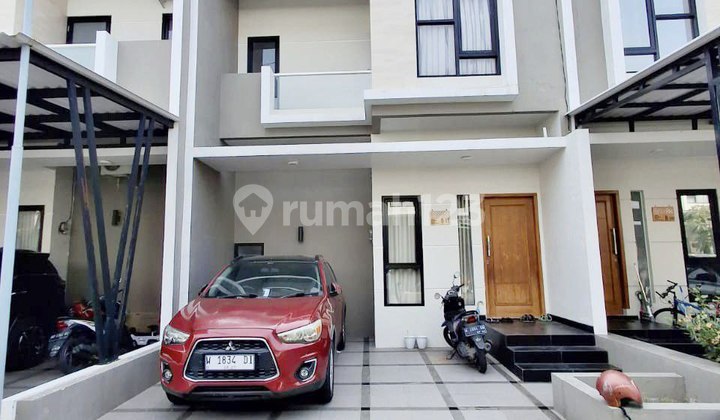 Rumah Cluster Mewah Di Mangesti Raya 2 Lantai Gentan 1