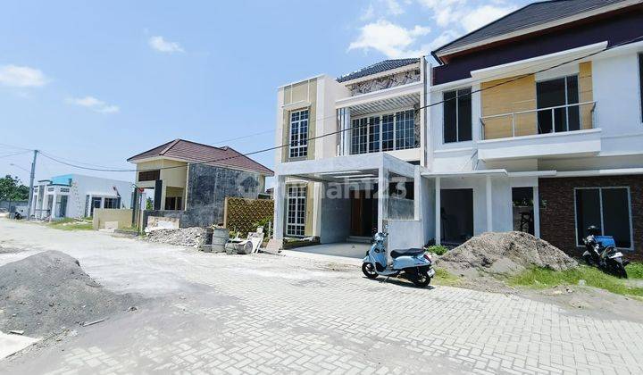 Rumah Baru Dekat Bandara Adi Sumarmo Finishing 2 Lantai 2