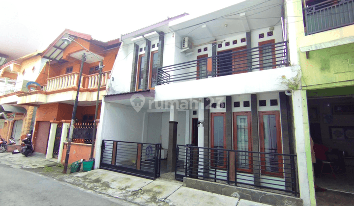 Rumah Tengah Kota Solo Dekat Ke Novotel Dan Jl. Slamet Riyadi 2