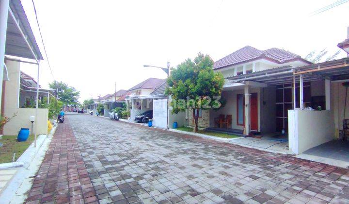 Rumah Cluster Cantik Akses Lebar One Gate 2