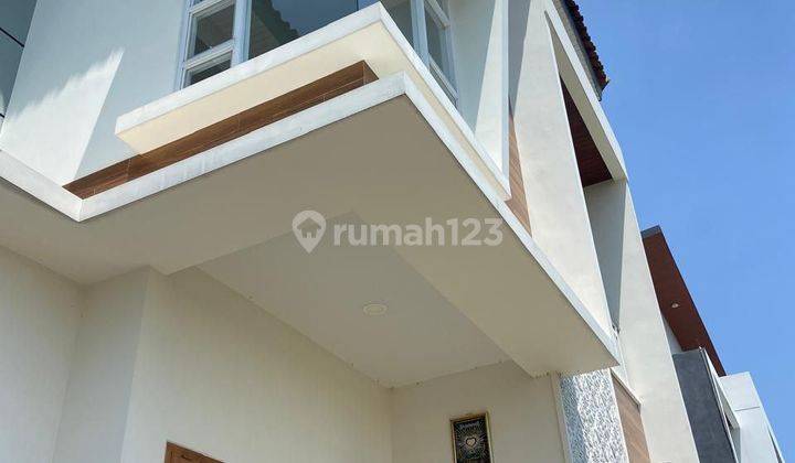 Rumah Bagus Kwalitas 2 Lantai Siap Huni Di Mojolaban 2