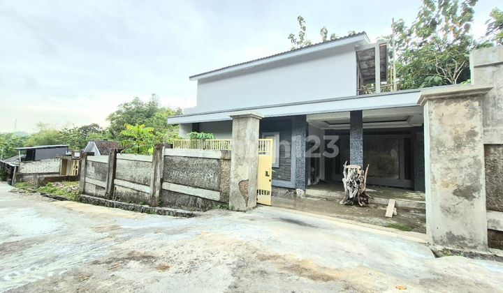 Rumah Mewah Luas Di Perkampungan Nyaman 2 Lt Rumah Mewah Luas Di Perkampungan Nyaman 2 Lt
