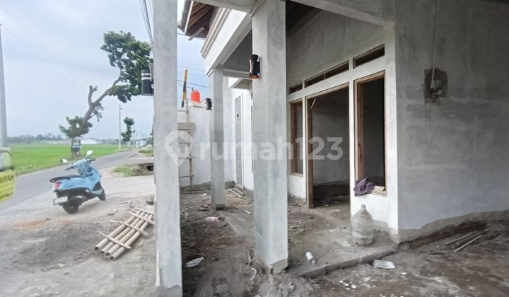 Rumah Baru Proses Finishing Dekat Smkn 6 Gatak