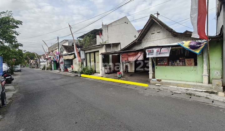 Tanah Tengah Kota Solo Lokasi Premium Akses Lebar