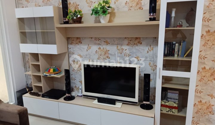 Rumah Bagus 2 Lantai Fajar Indah Colomadu Solo 2