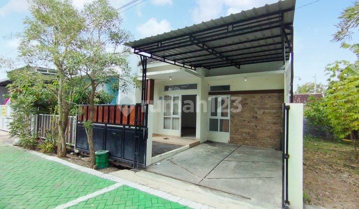 Cluster House for Rent Near Al Azhar Solo Baru, Ready to Occupy