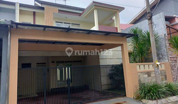 Rumah 2 lantai baturan colomadu dekat RS JIH 2