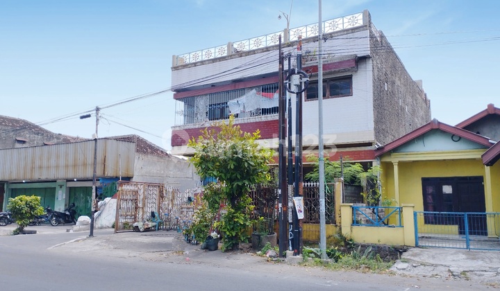 Rumah Kos Atau Roko Strategis Pinggir Jalan Raya Akses Kontener 2