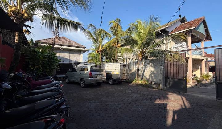 Resto Ruang Usaha Strategis Pinggir Jalan Utama