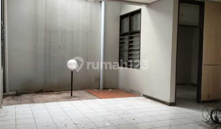 For Sale Cheap House Needs Renovation in Villa Melati Mas Bsd 2