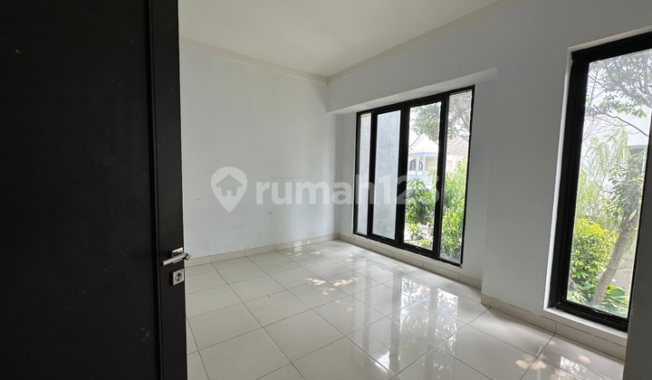 For sale nice house in Melia Graha Raya, move-in ready building, negotiable price. For sale nice house in Melia Graha Raya, move-in ready building, negotiable price.