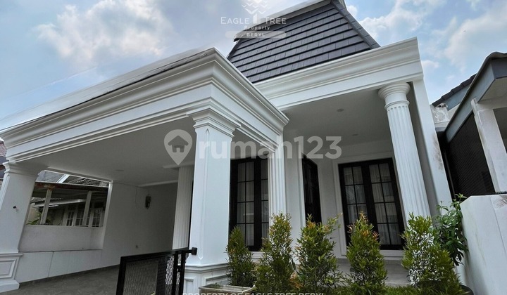For sale, a modern American classic house in Sector 9 Bintaro, move-in ready building.