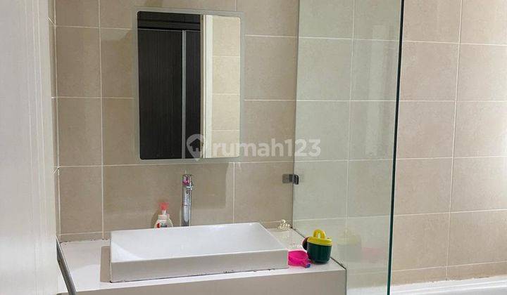 Rumah Modern Minimalis Terawat Full Furnished di Alam Sutera  2