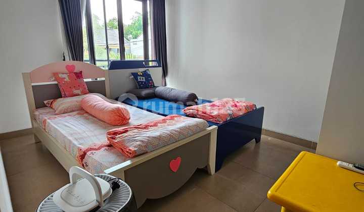 Dijual rumah mewah di graha raya bangunan bagus siap huni