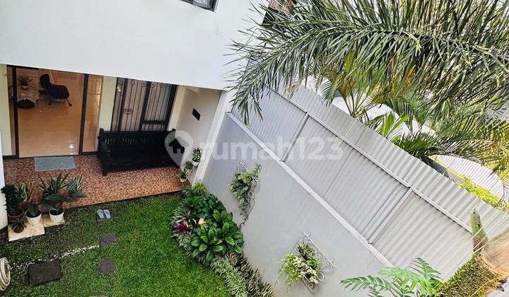 Dijual rumah bagus di delatinos bsd bangunan terawat siap huni 1