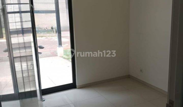 dijual rumah  bagus minimalis 2 lantai siap huni di sektor 7 bintaro 2