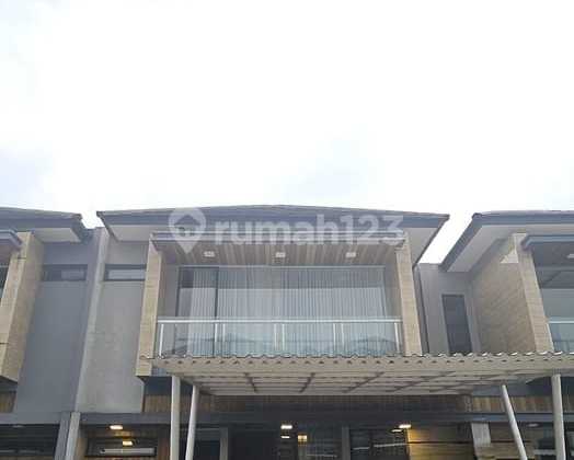 Dijual rumah bagus di cluster first stone gading serpong lokasi nyaman siap huni Dijual rumah bagus di cluster first stone gading serpong lokasi nyaman siap huni