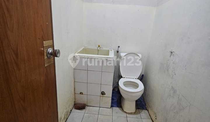 Affordable house for sale in Graha Raya, standard building, strategic location.