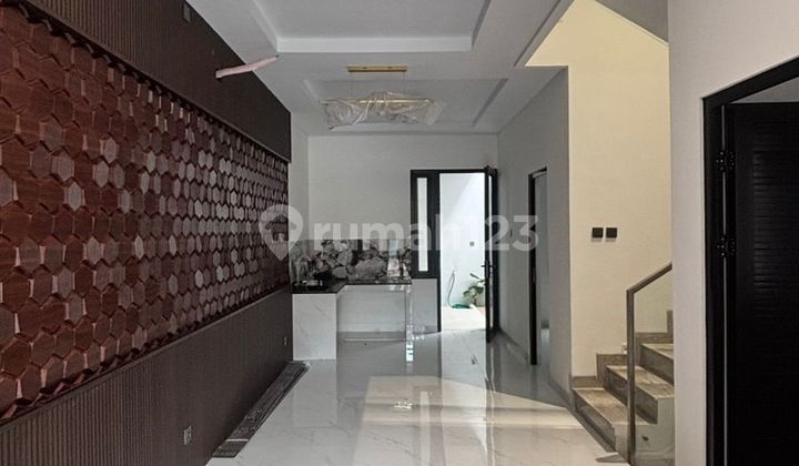 Dijual Rumah Modern Minimalis Siap Huni di Alam Sutera BSD 2