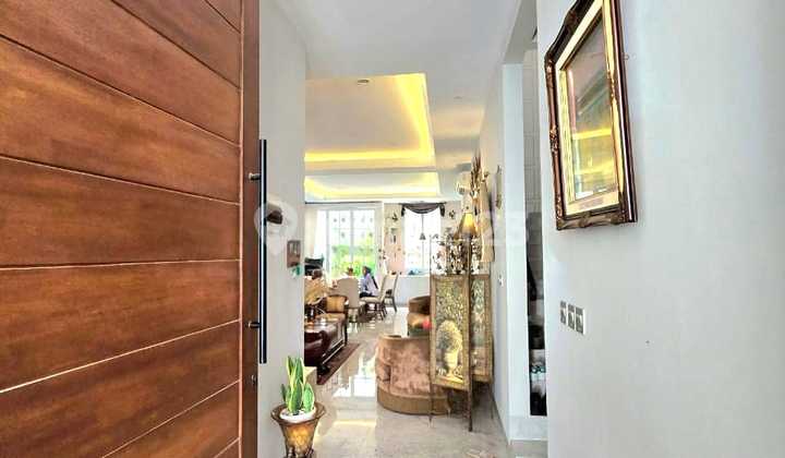 For Sale Ready-to-Occupy House in Sector 5 Bintrro Ready to Occupy 2