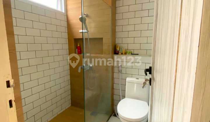 Dijual rumah bagus minimalis di graha raya bintaro siap huni