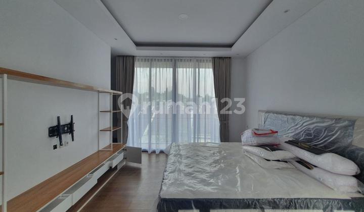 Dijual rumah bagus 2 lantai di serpong lagoon modern minimalis Dijual rumah bagus 2 lantai di serpong lagoon modern minimalis