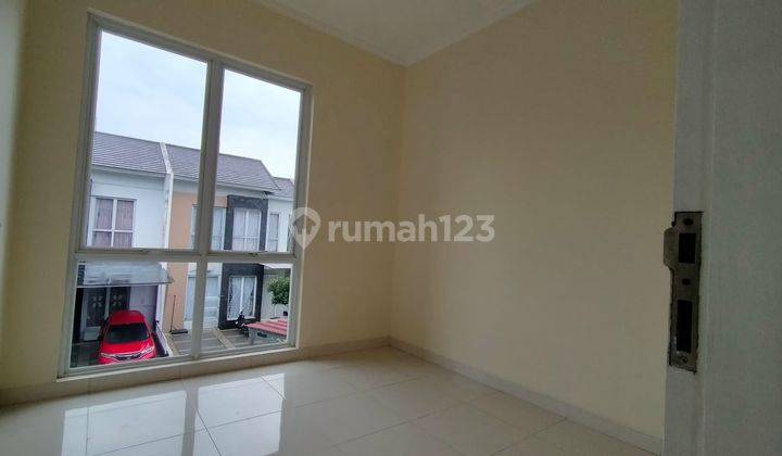 Dijual Rumah 2 Lantai Siap Huni di Graha Raya 1