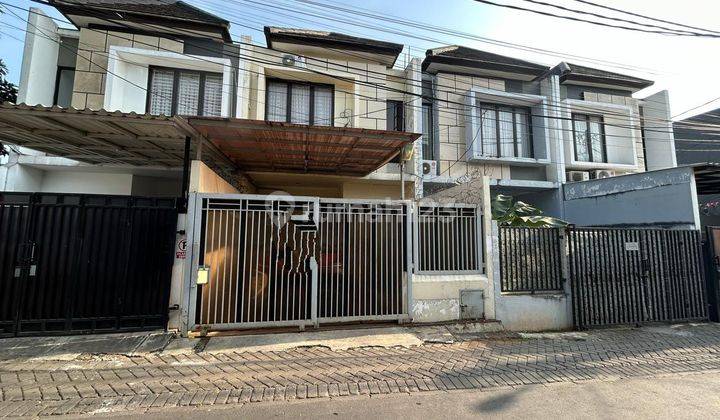 Rumah Minimalis Full Furnished 2 Lantai di Bintaro Jaya 1