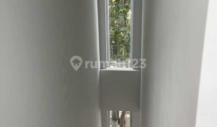 Dijaul Rumah Bagus Modern di Graha Raya Lokasi Strategis Siap Huni 2