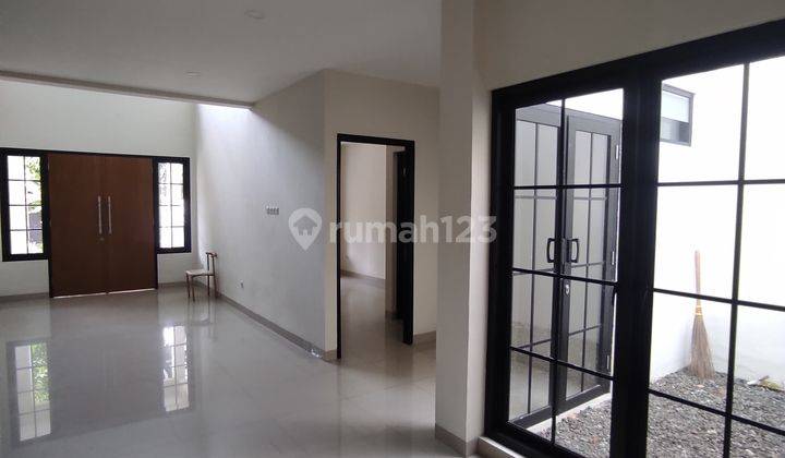 Dijual Rumah Cantik Minimalis Siap Huni di Graha Raya Bintaro Jaya 2