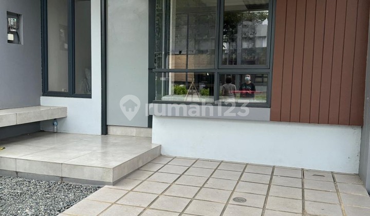 A nice house for sale in a good BSD cluster, serene and comfortable, ready to occupy.