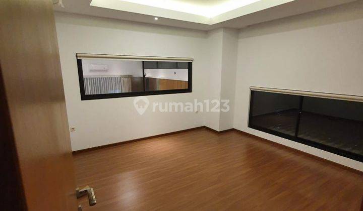 Rumah Bagus Semi Furnished Siap Huni di Serpong Lagoon Bsd City 2