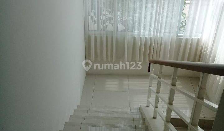 Dijual Rumah Minimalis Lokasi di Eminent Bsd City  2