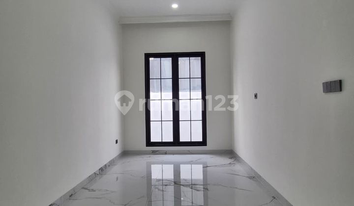 Dijual Rumah Mewah American Classic di Sektor 3 Bintaro Siap Huni 2