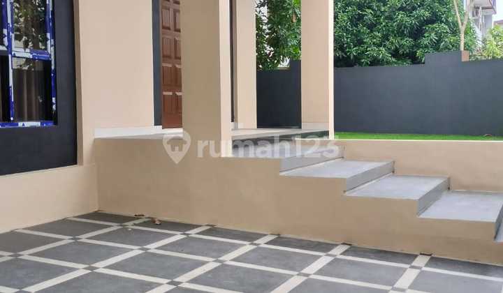 Dijual rumah furnised tingga bawa koper siap huni di anggrek loka bsd Dijual rumah furnised tingga bawa koper siap huni di anggrek loka bsd