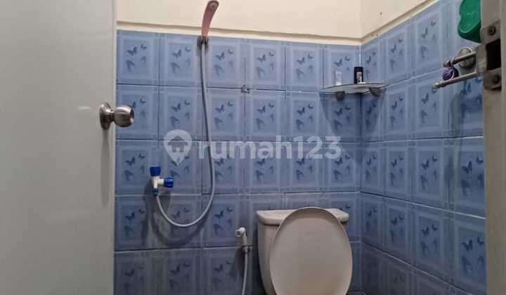 Dijual Rumah Bagus Lingkungan Nyaman Dekat Sekolah di Graha Raya Bintsro 2