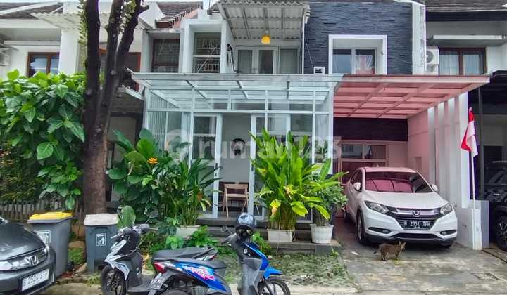 For sale modern minimalist house in Emerald Center Bintaro strategic location.